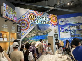 タジキスタンのブース
