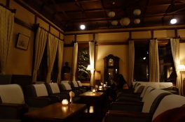 夜の喫茶室