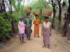 ミャンマーの農村