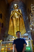 アーナンダ寺院の仏像